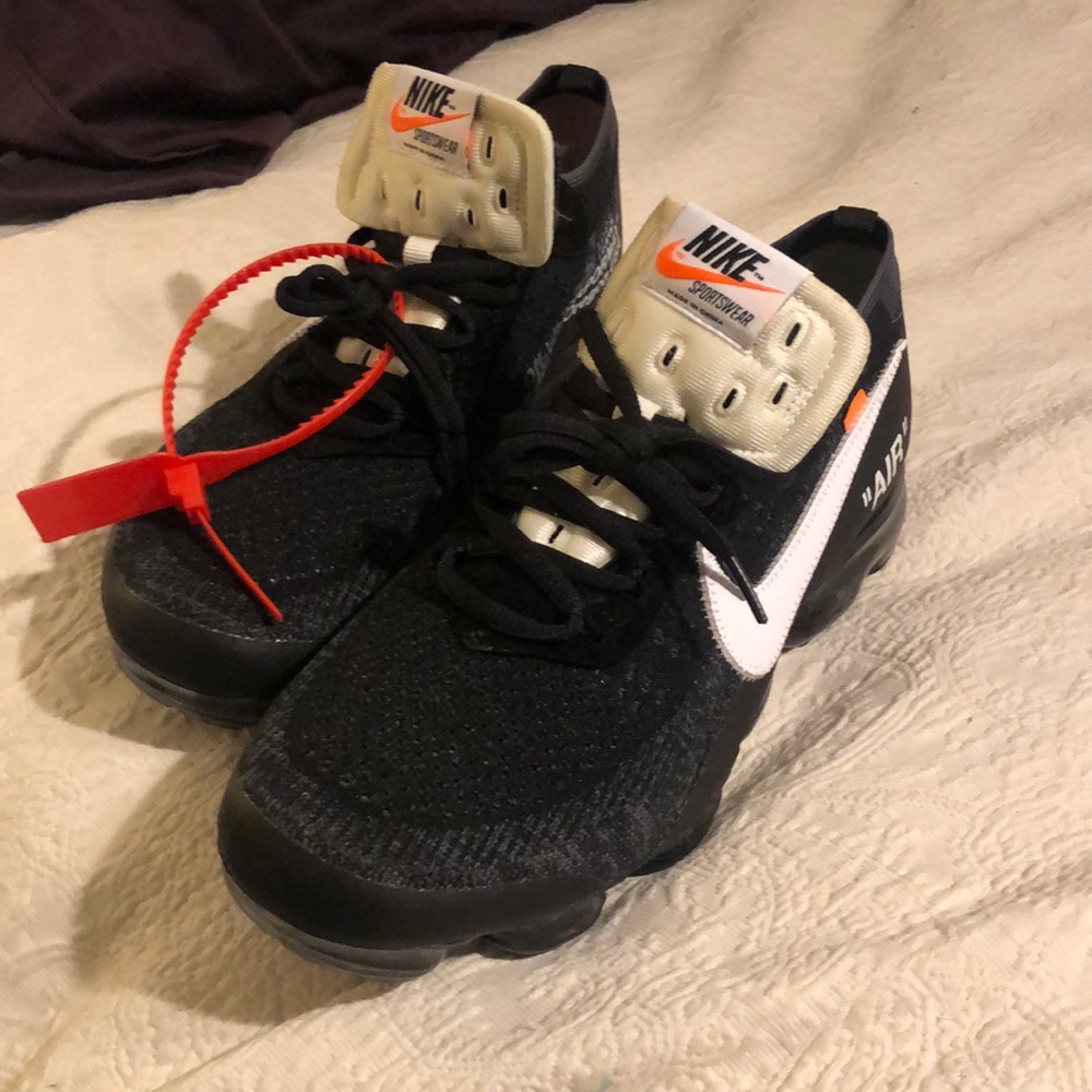 Nike Off Air Vapormaxes 10 Men’s